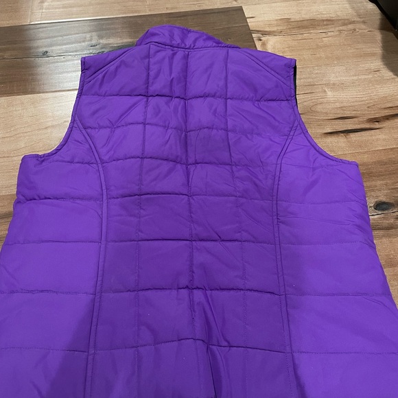 Purple vest NWT - Picture 4 of 7